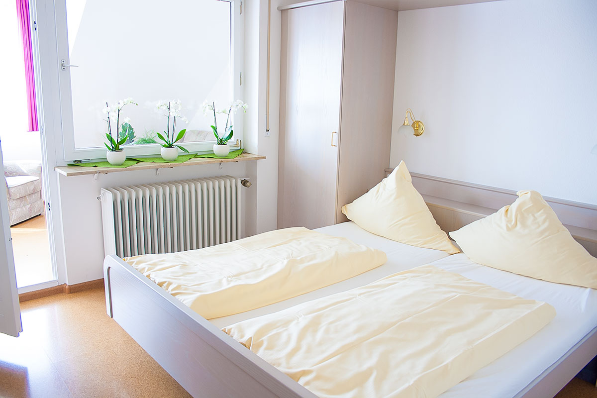 Monteur-Zimmer: Gasthaus Pension Löwen