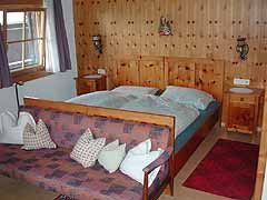 MonteurZimmer - https://kreuzschwestern.tirol/wp-content/uploads/2020/01/standard-einzelzimmer-gemeinschaftsbad.jpg - Rainerhof- Wörgl Tirol