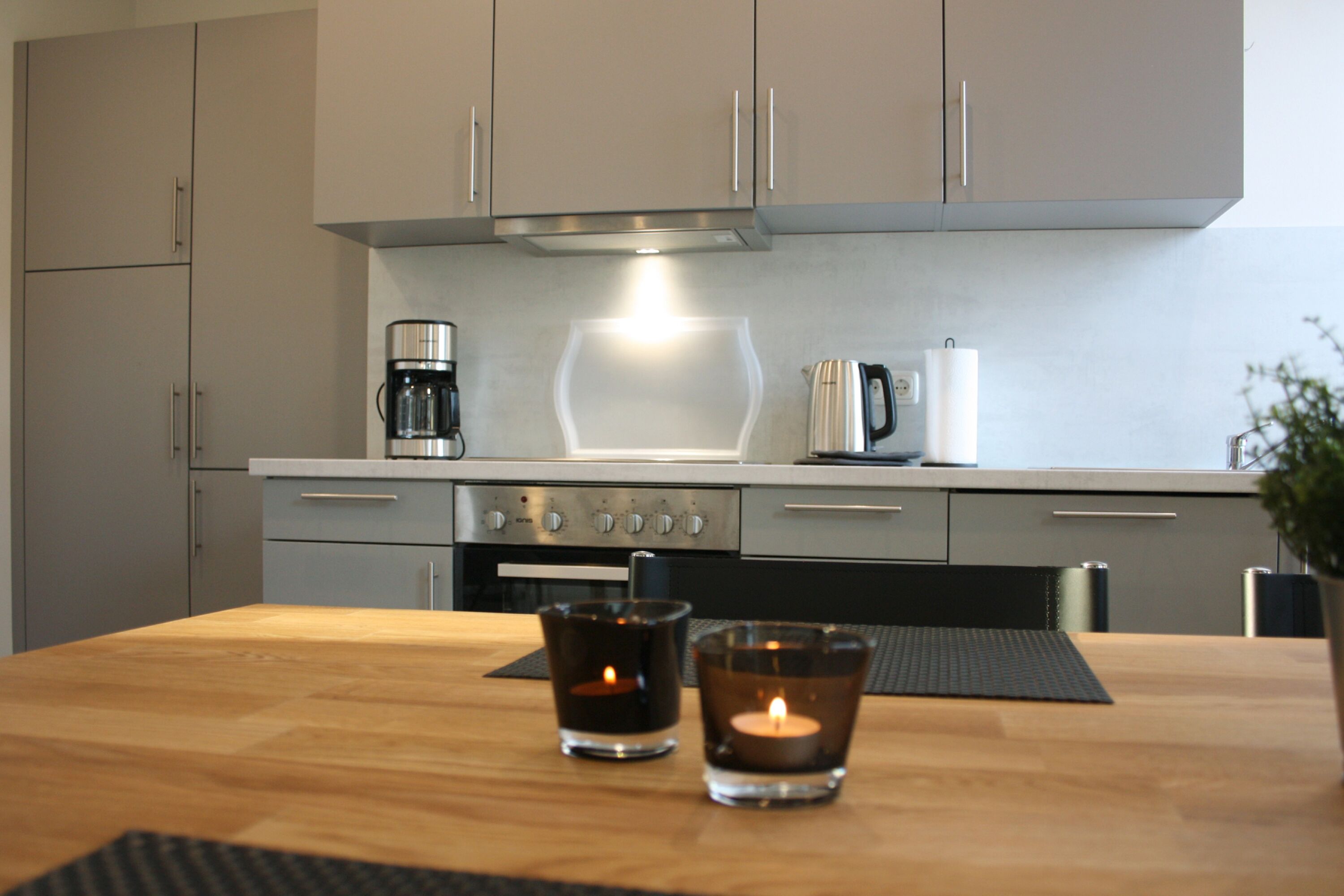 MonteurZimmer - AHOI HOMES | Moderne Monteurunterkunft in Flensburg