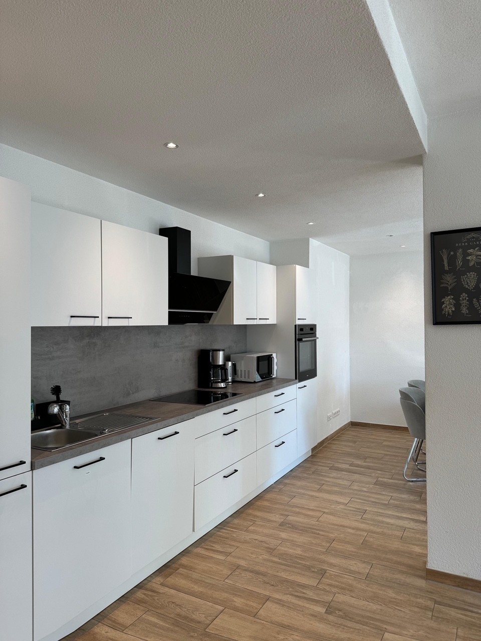 MonteurZimmer - Monteurwohnung in Böblingen- 6xEinzelbetten- 120m2- 25 Euro p.Person in 71034 Böblingen