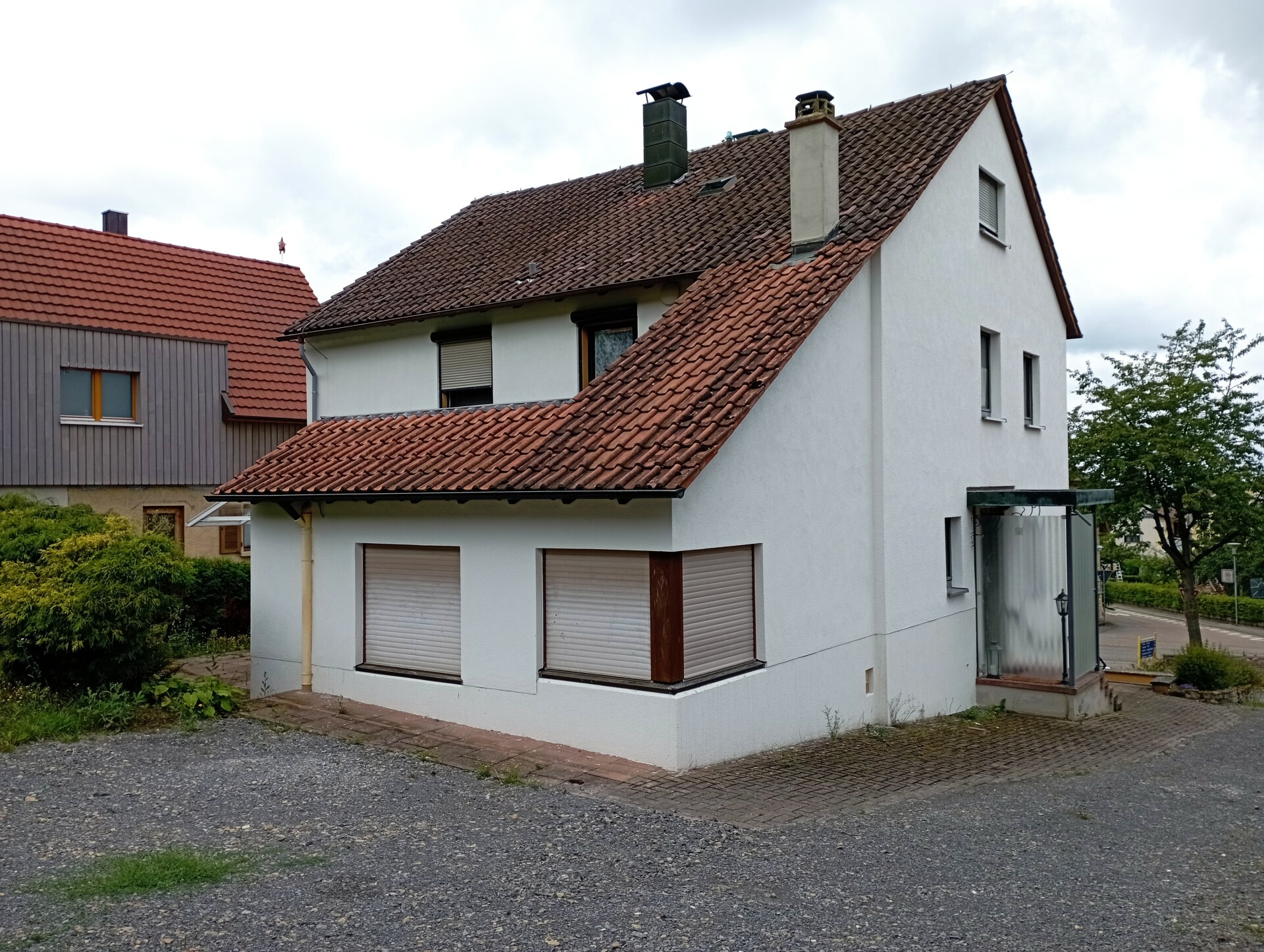 MonteurZimmer - Haus, obere Etage mit Terrasse, 3-Zimmer-Wohnung, Tagespreis 1 - 3 Personen 75 Euro zzgl. 7 % Umsatzsteuer - Whg 3 Pers 75 Euro + 1 Pers 15 Euro, 10 km Mühlacker, 20 km Pforzheim in 75447 Sternenfels
