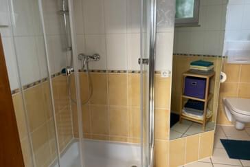 MonteurZimmer - Regina Zaun