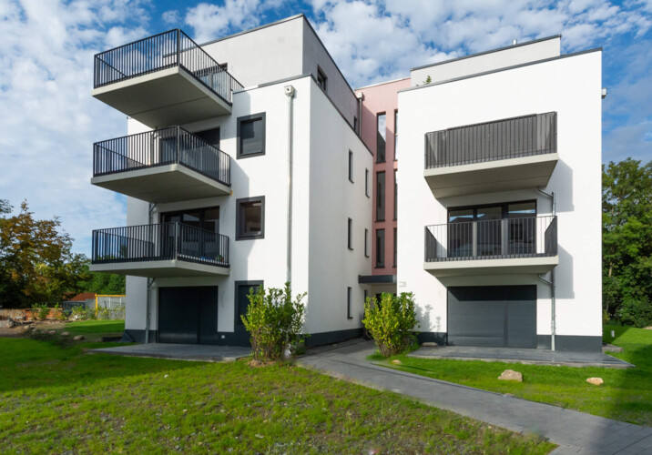 MonteurZimmer - Unterkunft für Monteure in modernem Neubau mit Terasse und Balkon