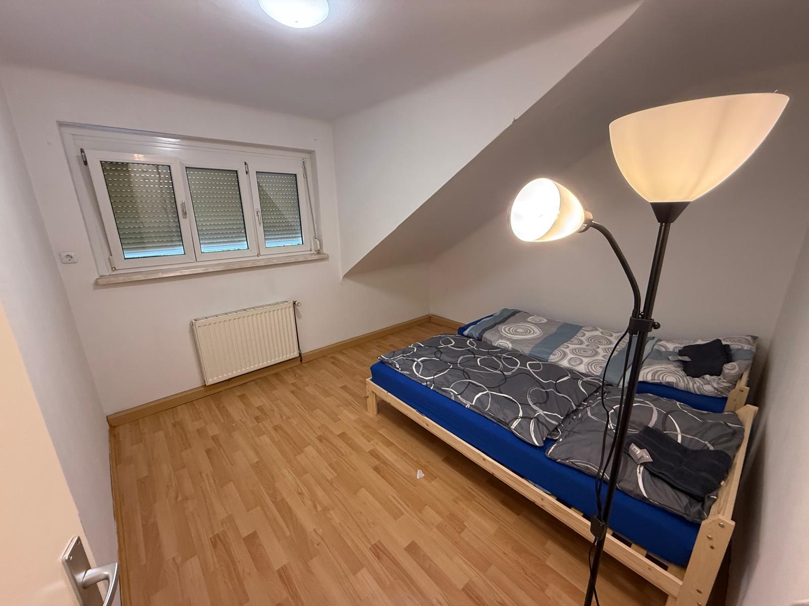 MonteurZimmer - Zimmer - Monteur-Arbeiter Wohnung in Gewerbe-und Industriegebiet Nähe