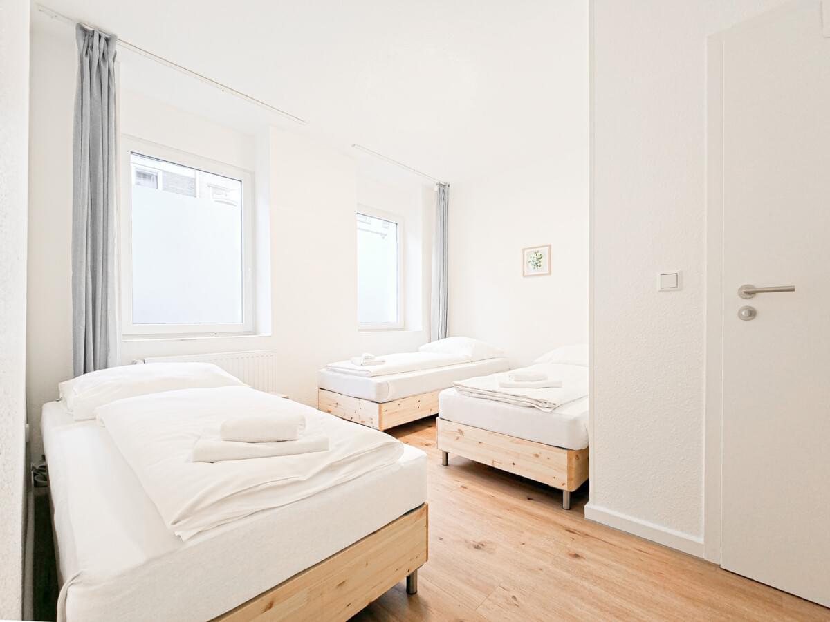 MonteurZimmer - Tolstov Apartments Monteurwohnungen - Jetzt die perfekte Monteurwohnung in Essen Anfragen – Komfort und Qualität