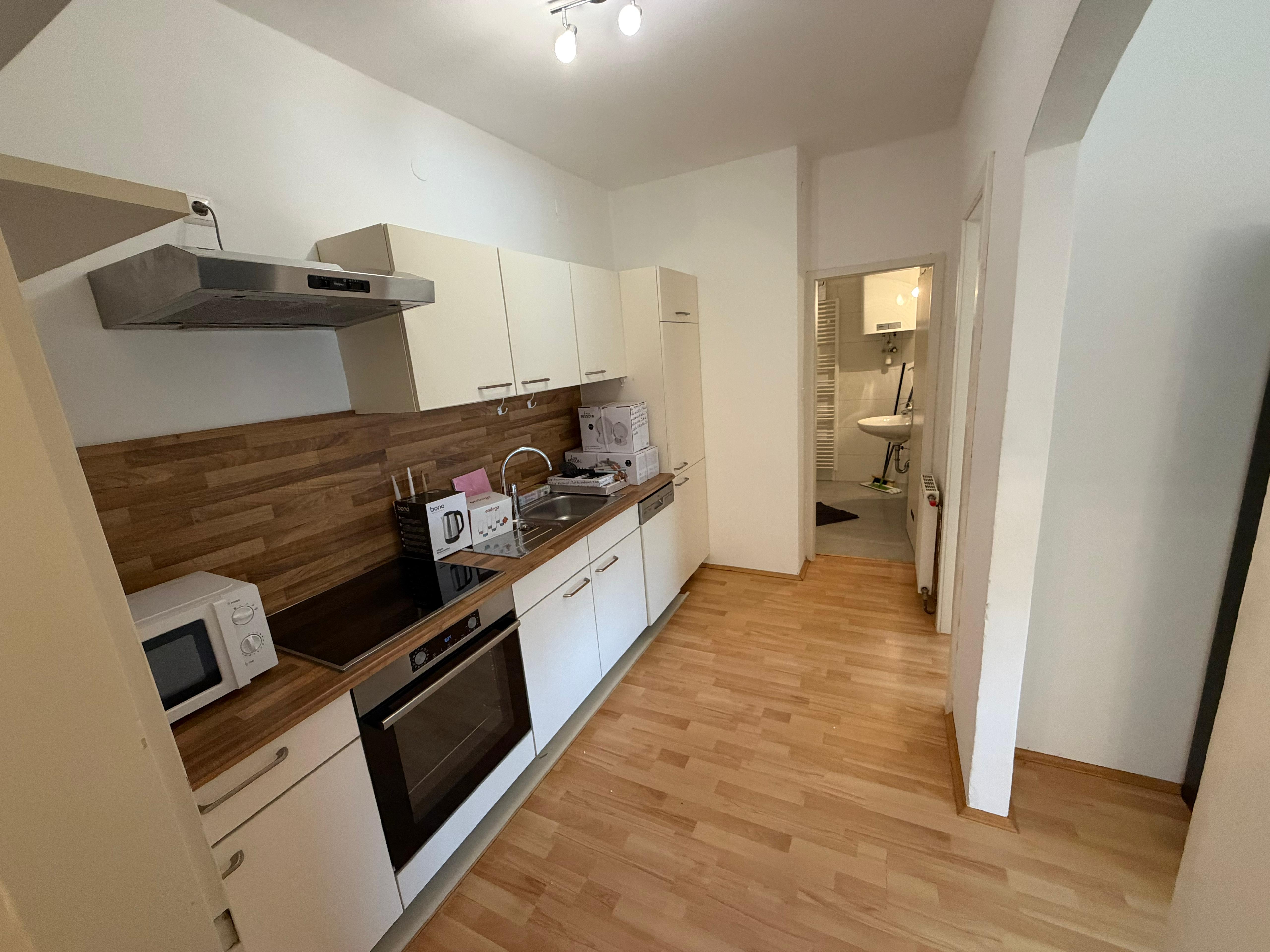 MonteurZimmer - Küche - Monteur-Arbeiter Wohnung in Gewerbe-und Industriegebiet Nähe