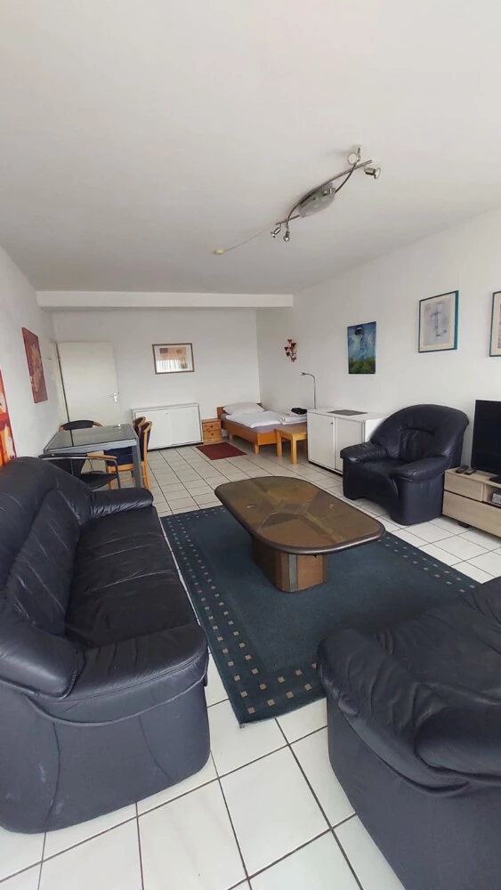 MonteurZimmer - Freie Monteurwohnung / 5 Personen / Krefeld HBF