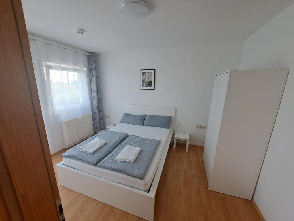 Monteur-Zimmer: Hotel Pension Alex