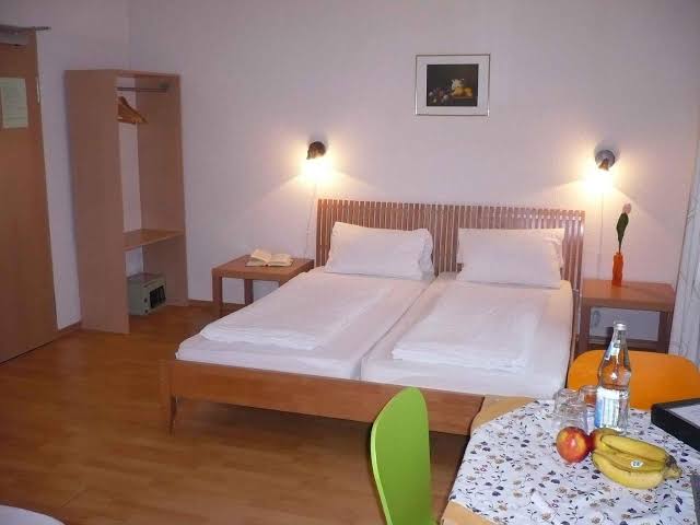 Monteur-Zimmer - Merzhausen - Hotelpension Goldene Krone
