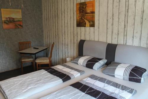 Monteur-Zimmer - Preis pro Nacht - Freiburg im Breisgau - Gasthaus Zur Sonne