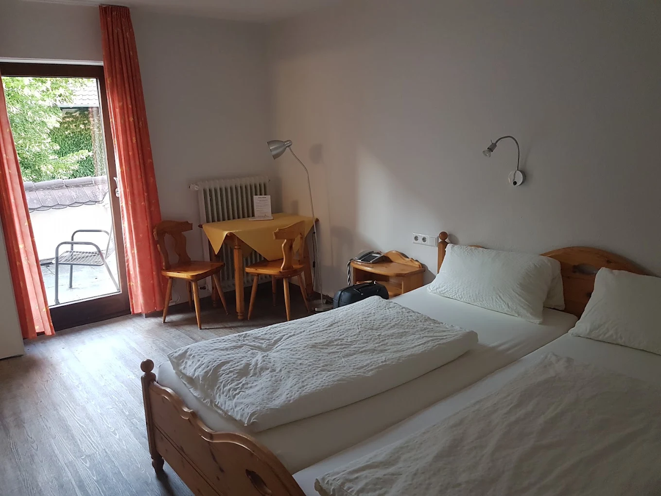 Monteur-Zimmer - Preis pro Nacht - Freiburg im Breisgau - Hotel Rössle Freiburg