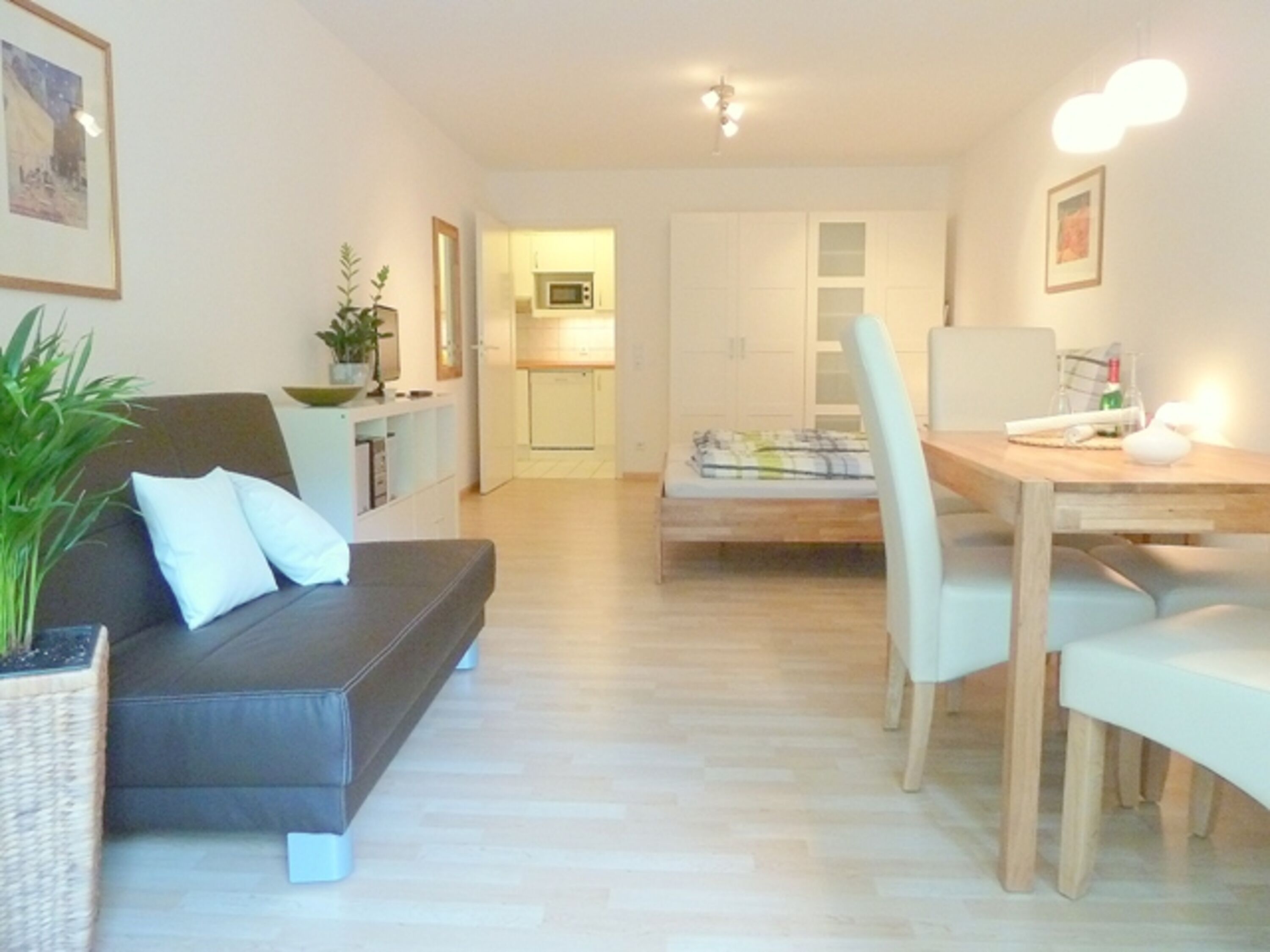 Monteur-Zimmer - Merzhausen - Alte Gießerei Freiburg Altstadt Ferienwohnung Osswald