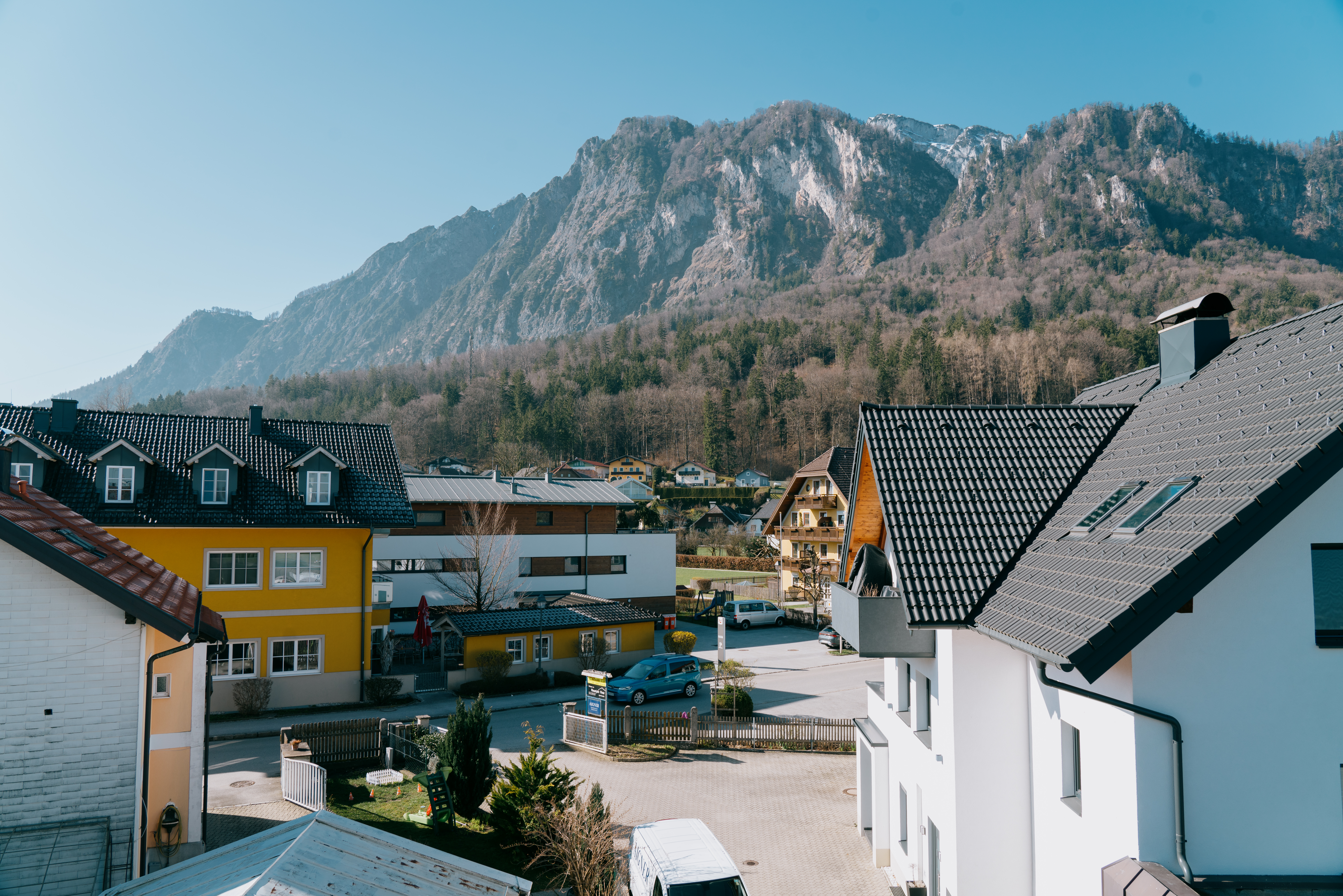 Monteur-Zimmer - Parkplatz: kostenlose Parkplätze in der Umgebung vorhanden - Salzburg - Blick auf den Untersberg - Mountain View Salzburg Apartments
