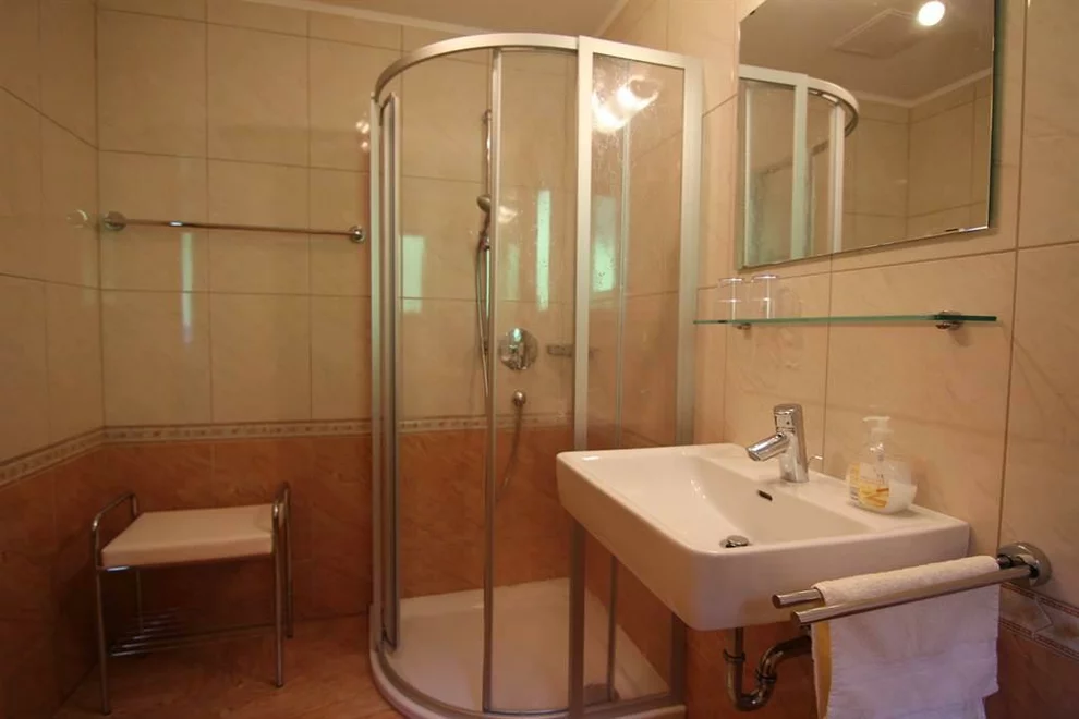 Monteur-Zimmer - Winklern (Winklern) - Appartement Grußberggut