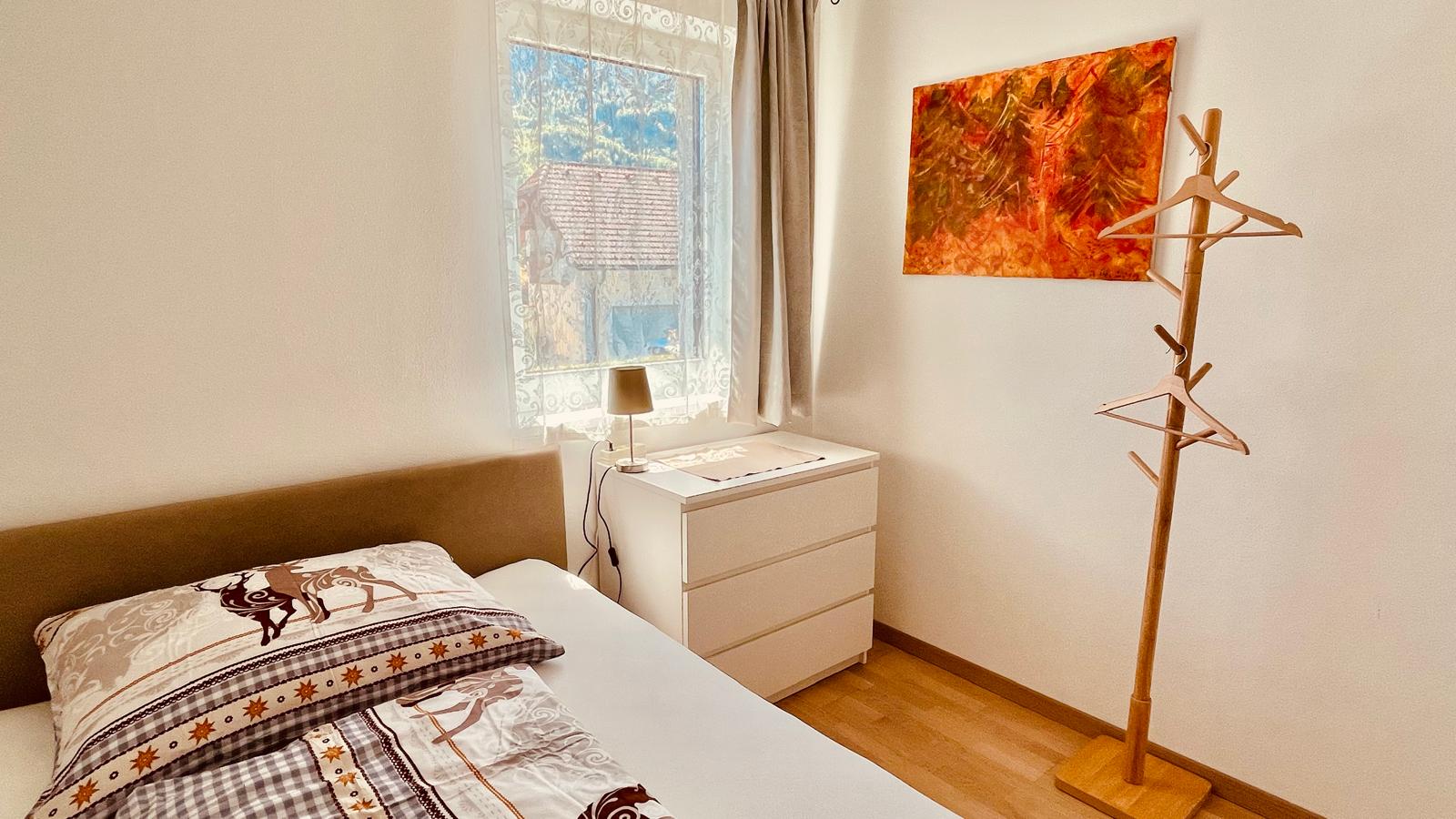MonteurZimmer: Schlafzimmer Einzelzimmer - Apartment Steiner