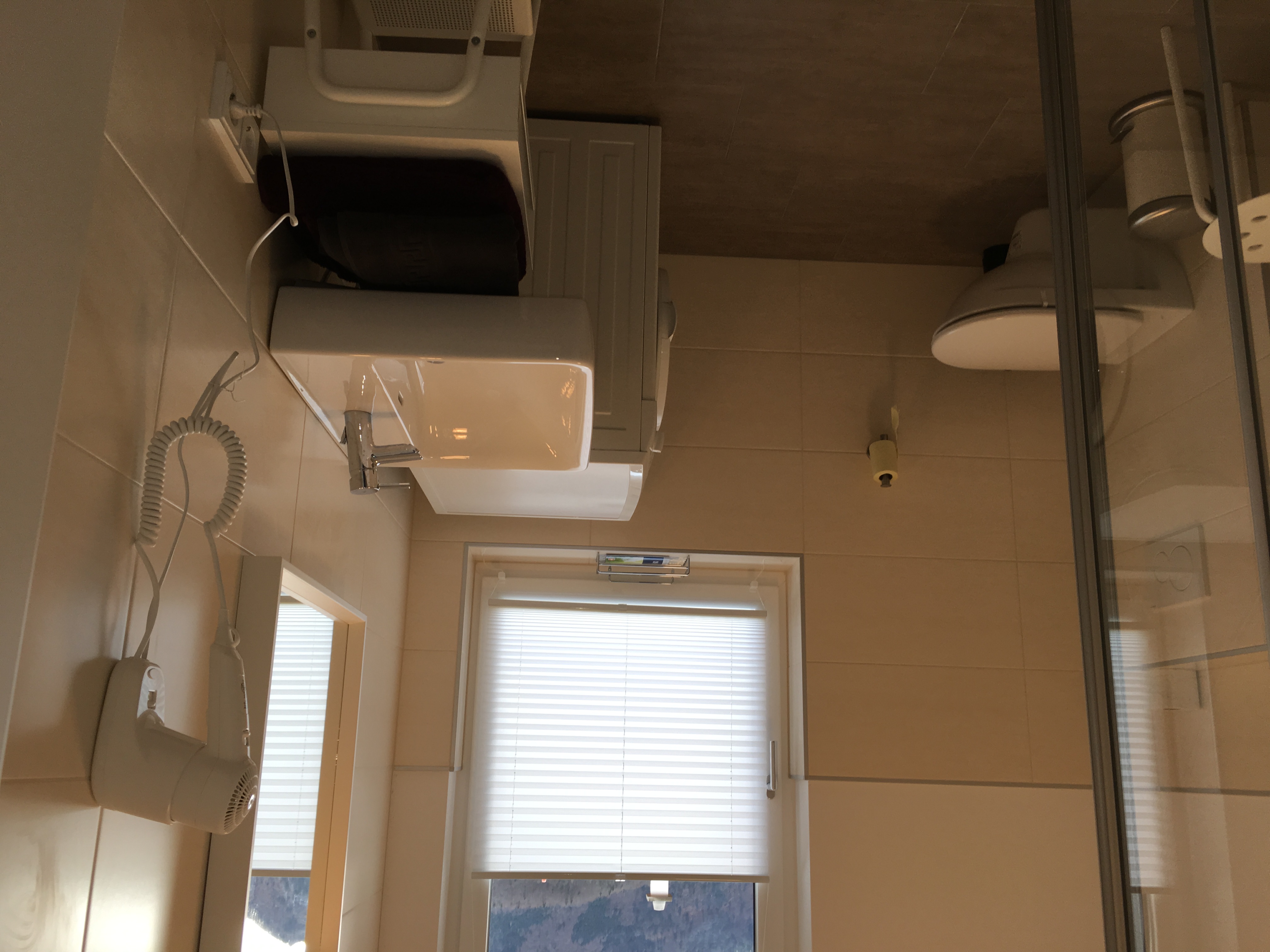 MonteurZimmer: Bad - Apartment Steiner
