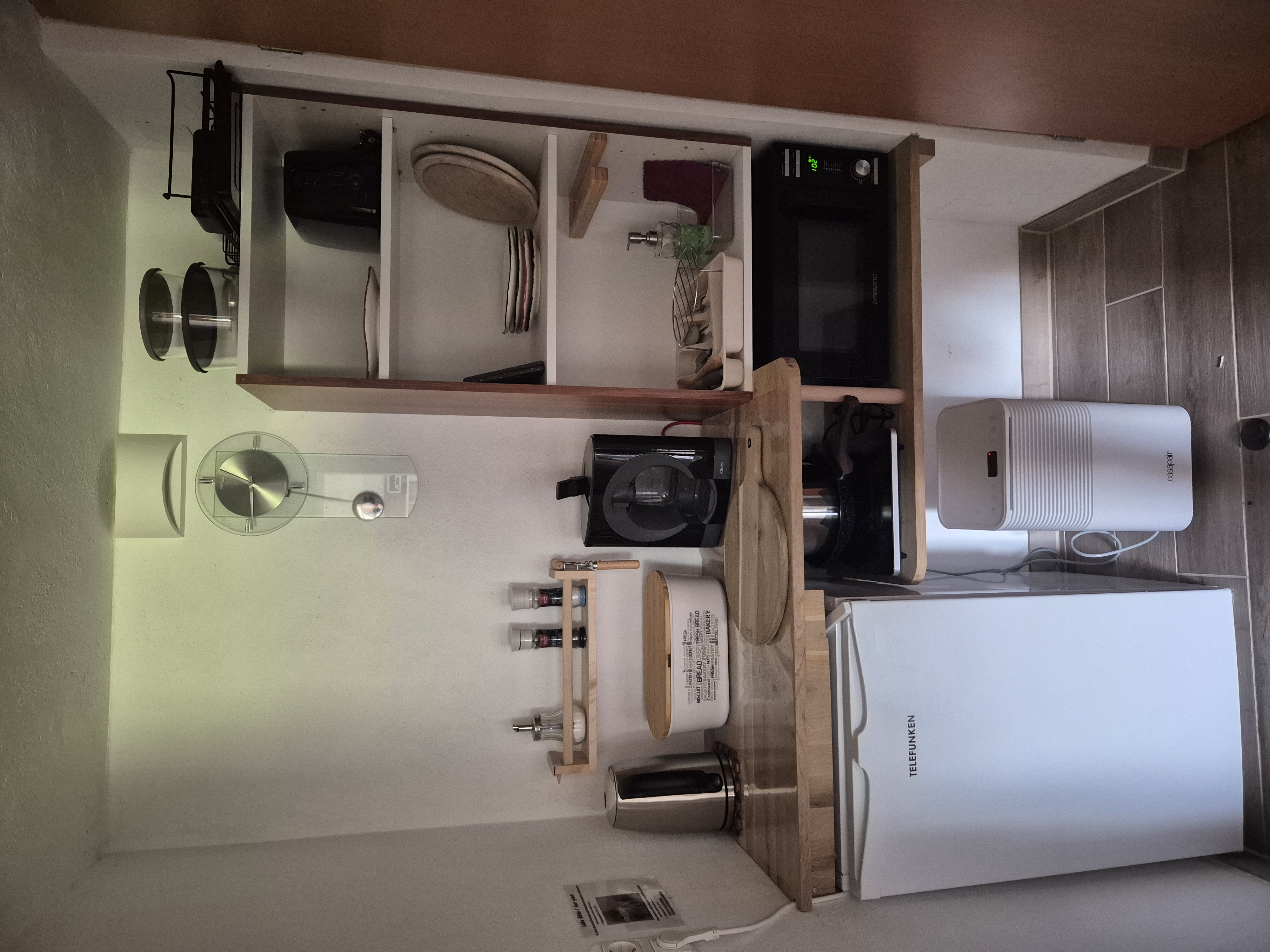 MonteurZimmer: Landstüberl(25m²)--Kellerstüberl---eigener Zugang - Landhaus Dersch