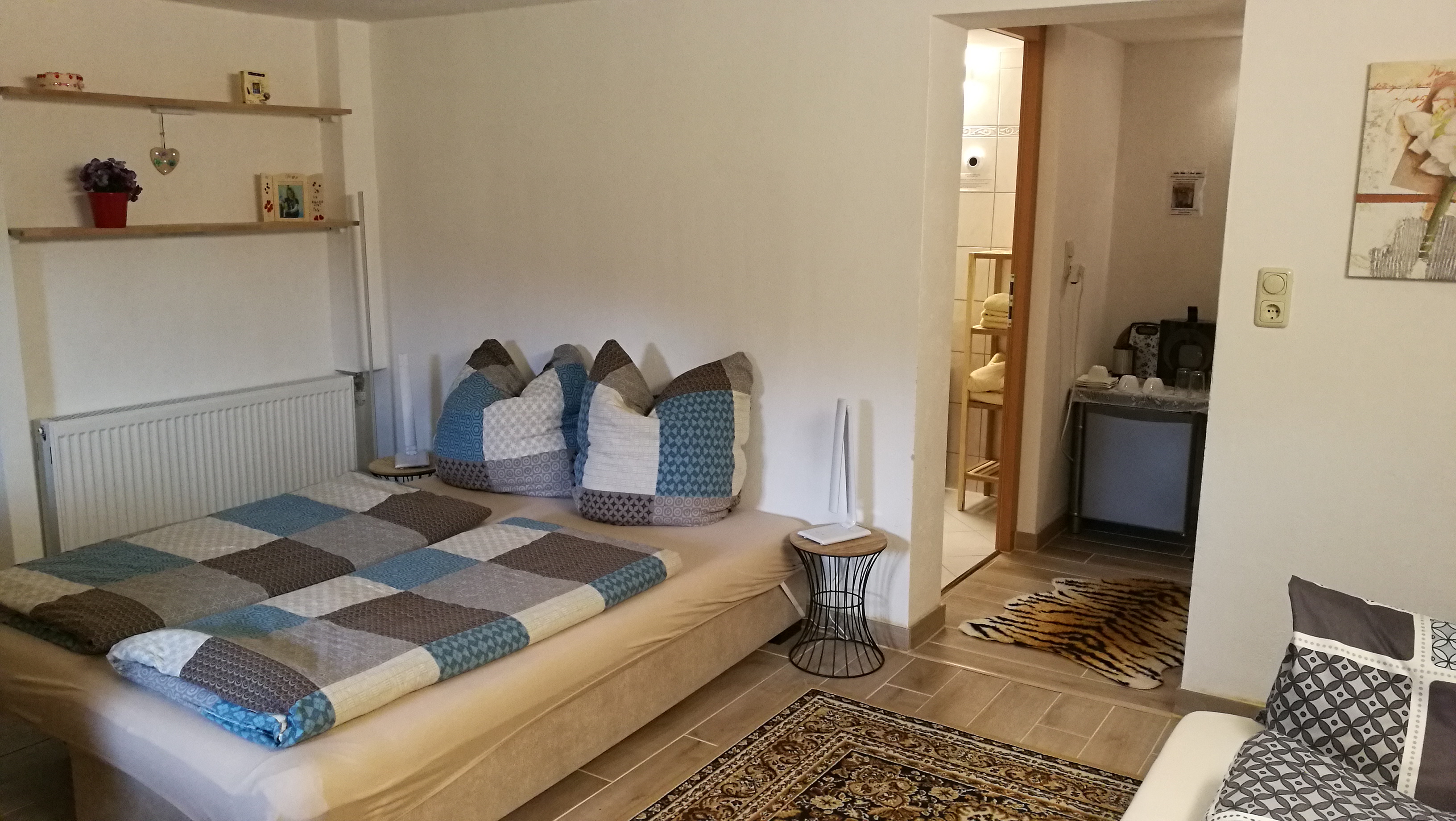 MonteurZimmer: Landstüberl(25m²)--Kellerstüberl---eigener Zugang - Landhaus Dersch