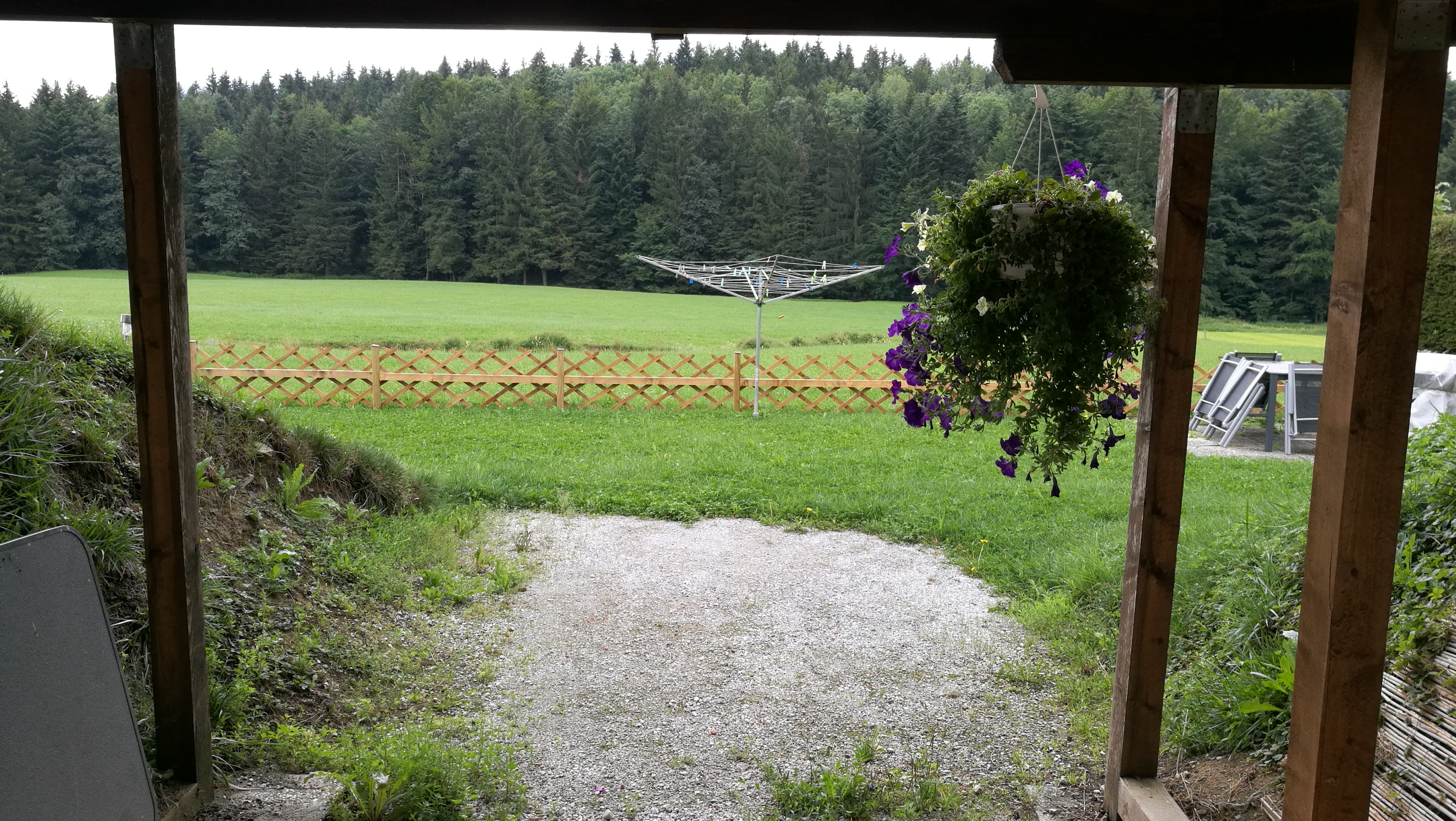 MonteurZimmer: Landstüberl(25m²)--Kellerstüberl---eigener Zugang - Landhaus Dersch