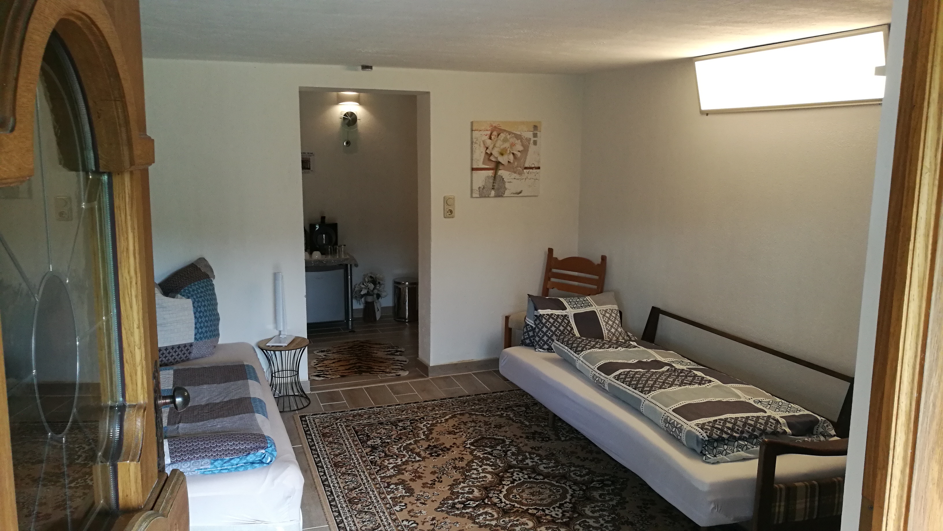 MonteurZimmer: Landstüberl(25m²)--Kellerstüberl---eigener Zugang - Landhaus Dersch