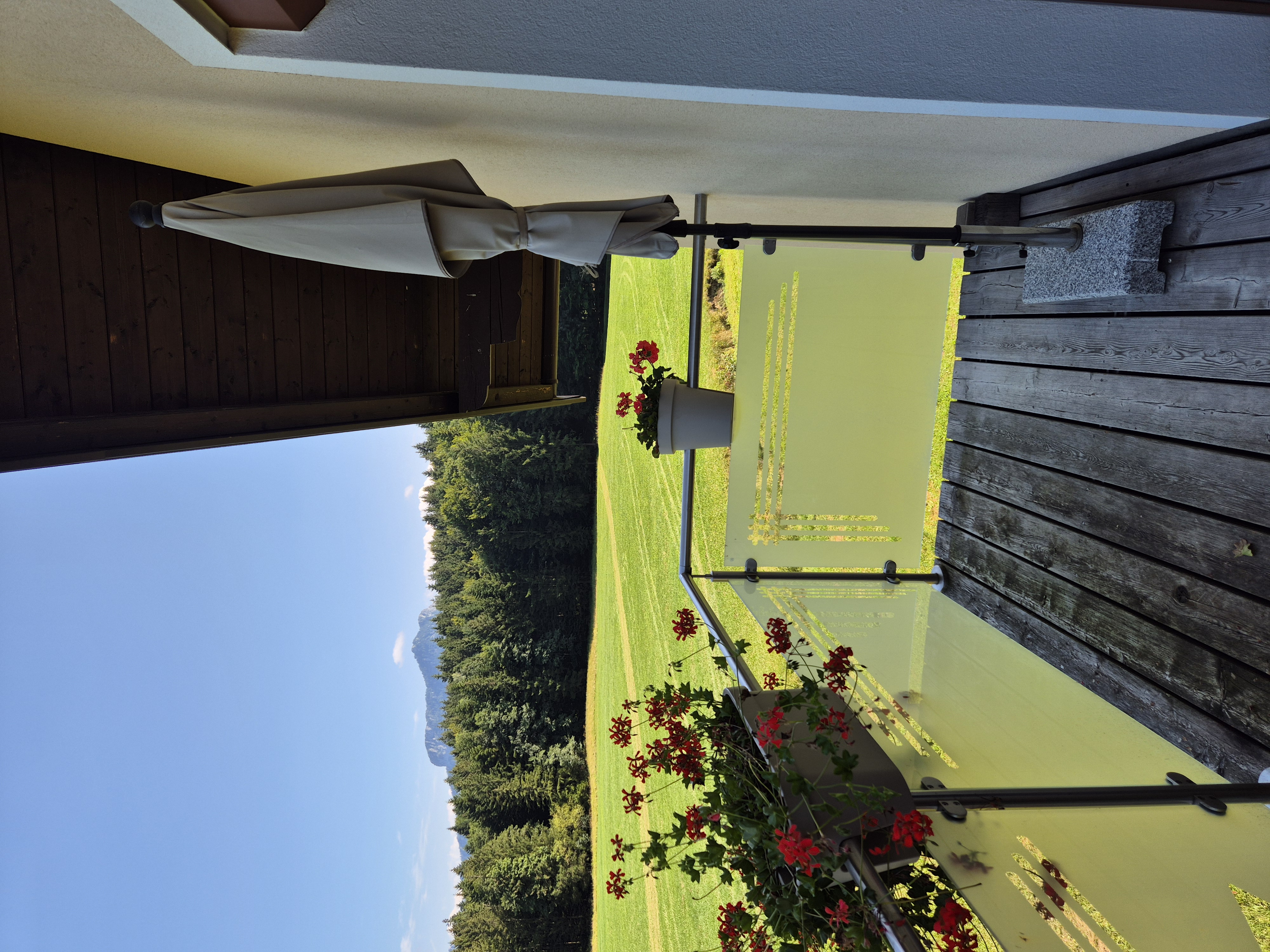 MonteurZimmer: Landzimmer1(20m²)---Balkon---1.Stock - Landhaus Dersch