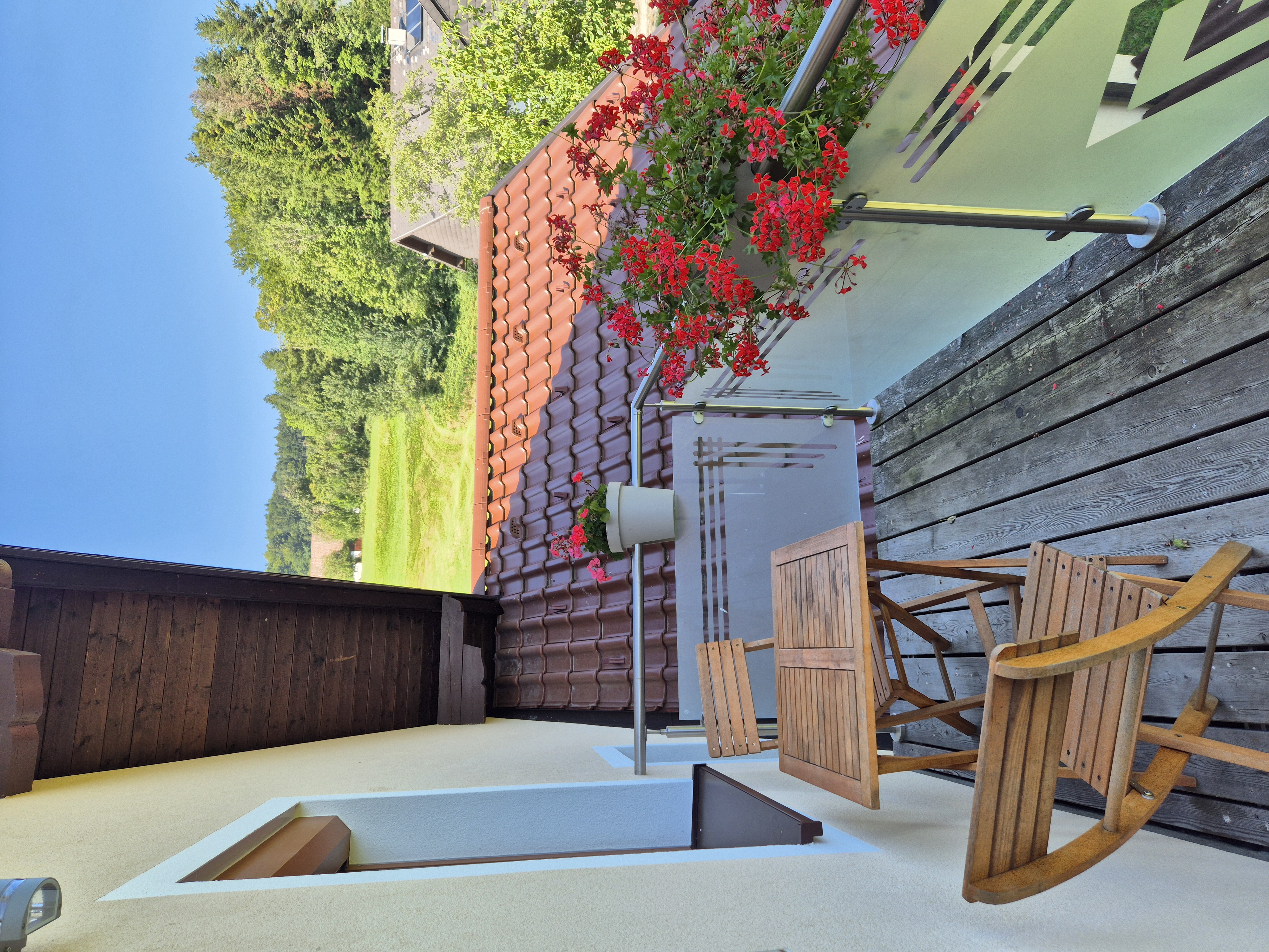 MonteurZimmer: Landzimmer1(20m²)---Balkon---1.Stock - Landhaus Dersch