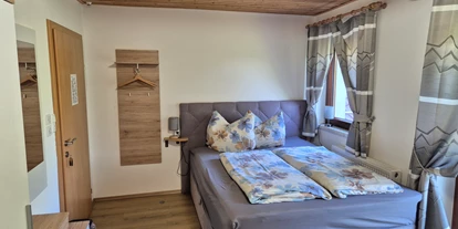 Monteur-Zimmer - Preis pro Nacht - Österreich - Landzimmer1(20m²)---Balkon---1.Stock - Landhaus Dersch