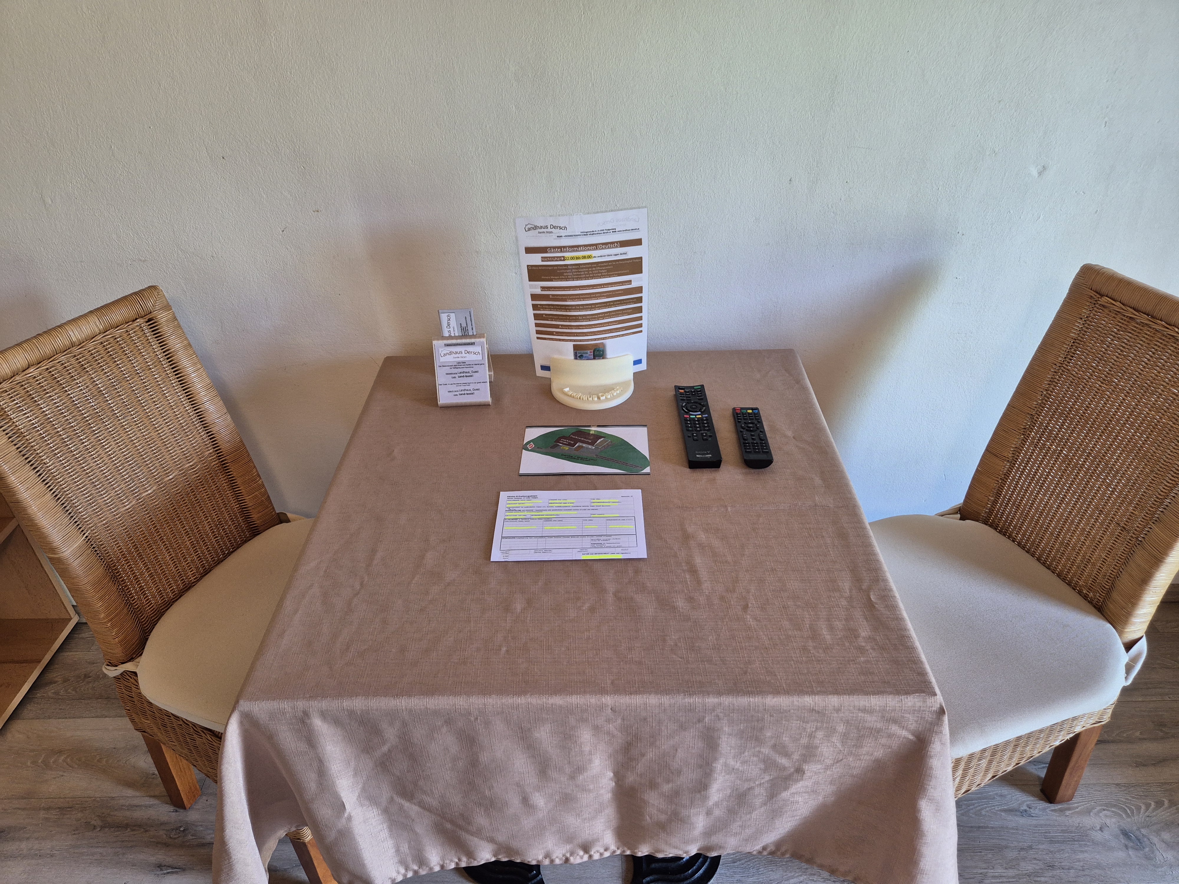 MonteurZimmer: Landzimmer2(30m²)---Terrasse---1.Stock - Landhaus Dersch