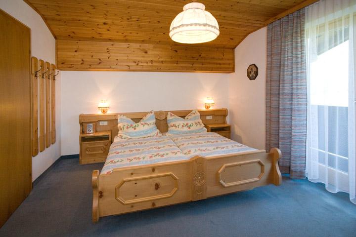 Monteur-Zimmer - Preis pro Nacht - Österreich - Oberzaishof