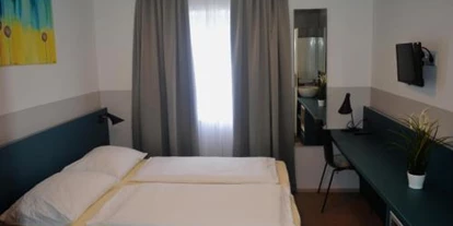 Monteur-Zimmer - Werfen - Pension Elisabeth - Rooms & Apartments