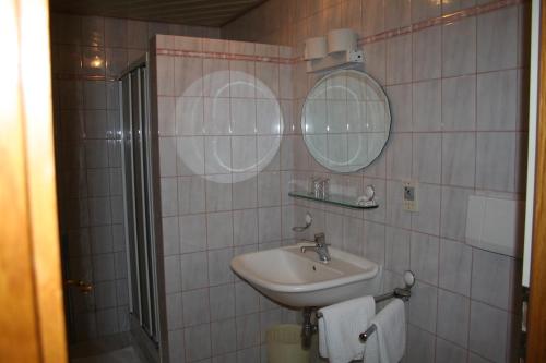 Monteur-Zimmer - Großgmain - Gasthaus Überfuhr