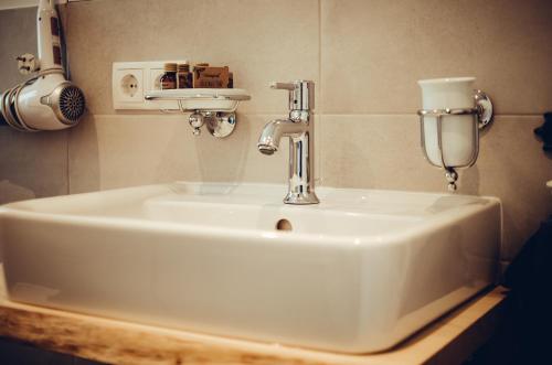 Monteur-Zimmer - Fernseher - Wastlbauer Erlebnishof