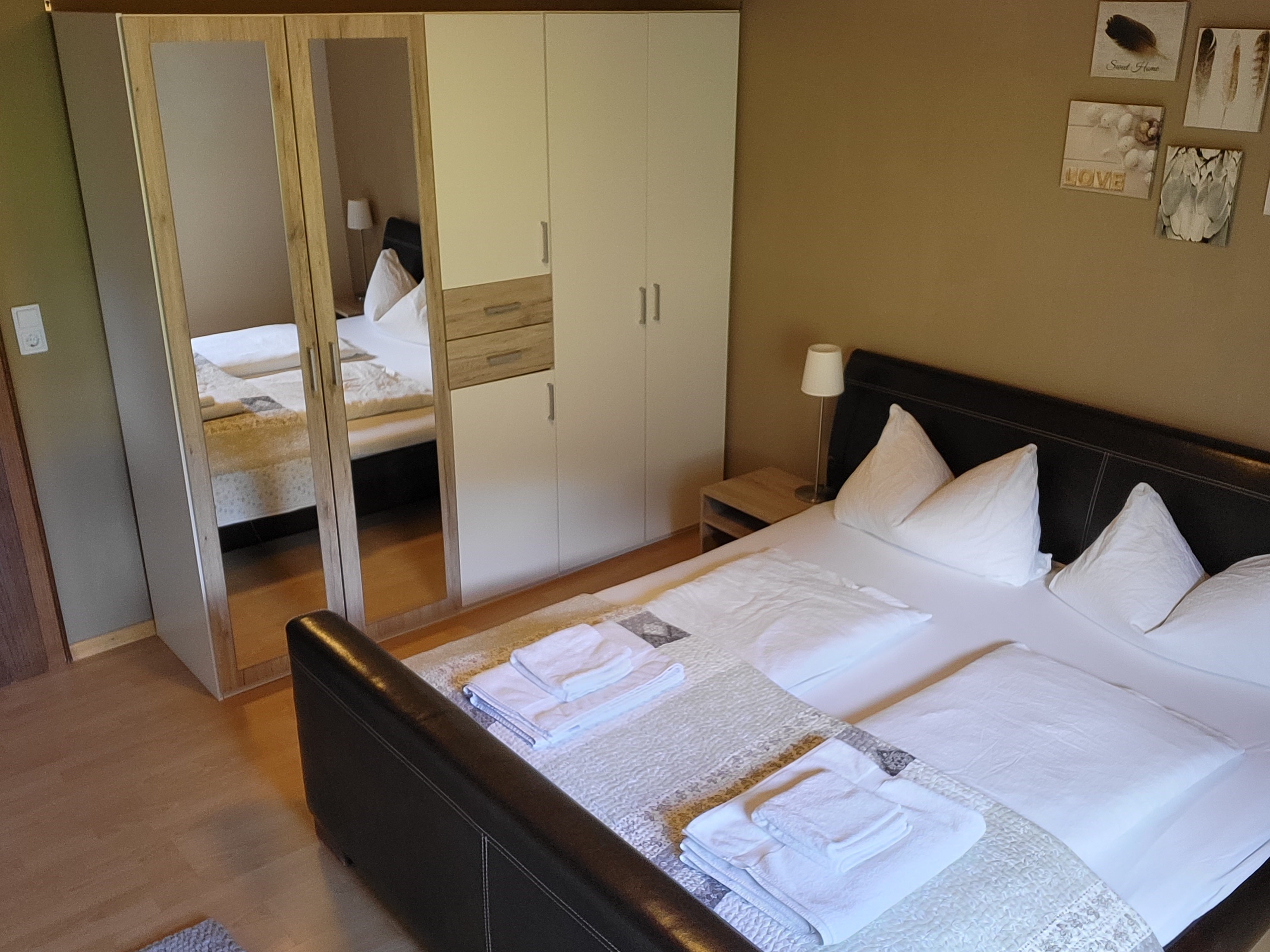 Monteur-Zimmer - WIFI / Internet - Region Zell am See - Apartment "Hirsch" - Chalet Charlotte Apartments