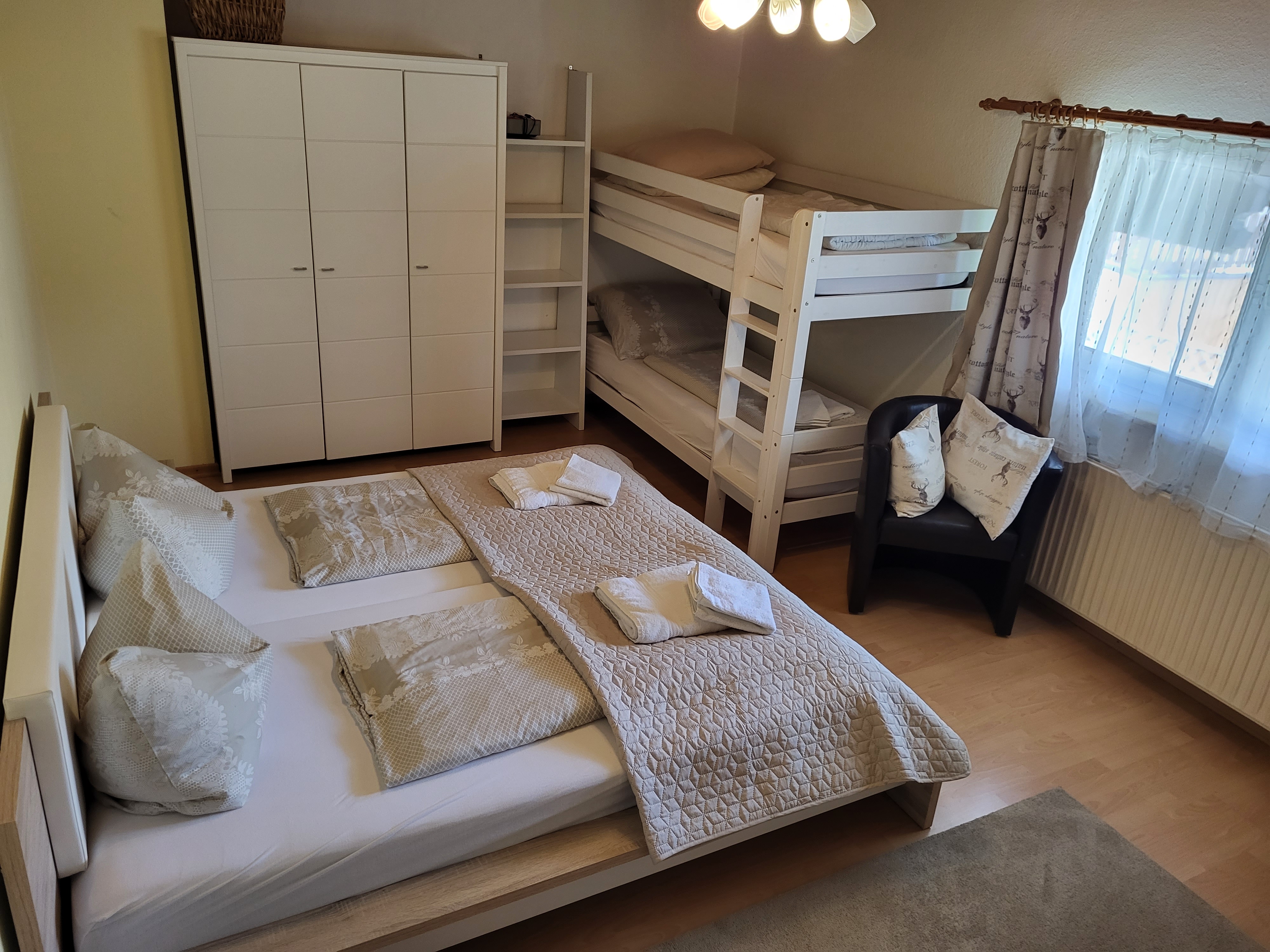 Monteur-Zimmer - WIFI / Internet - Region Zell am See - Apartment "Hirsch" - Chalet Charlotte Apartments