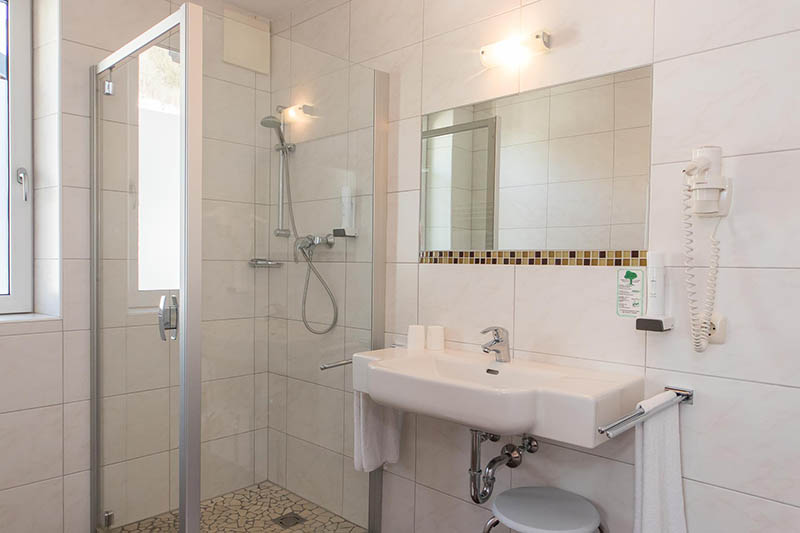 Monteur-Zimmer - Preis pro Nacht - Uttendorf (Uttendorf) - Kitz