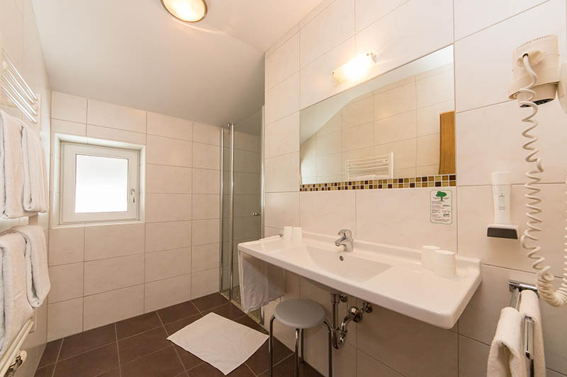 Monteur-Zimmer - Preis pro Nacht - Uttendorf (Uttendorf) - Kitz