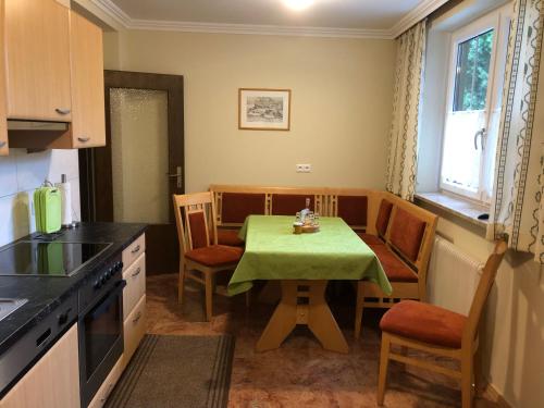 Monteur-Zimmer - Unterhaus (Seeboden am Millstätter See, Baldramsdorf) - Ferienhaus Santner