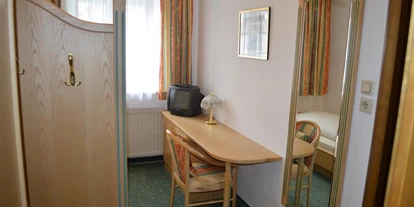 Monteur-Zimmer - Kleinkirchheim - Hotel - Pension Kandolf