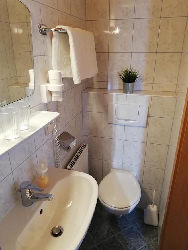 MonteurZimmer: Pension Sonneck