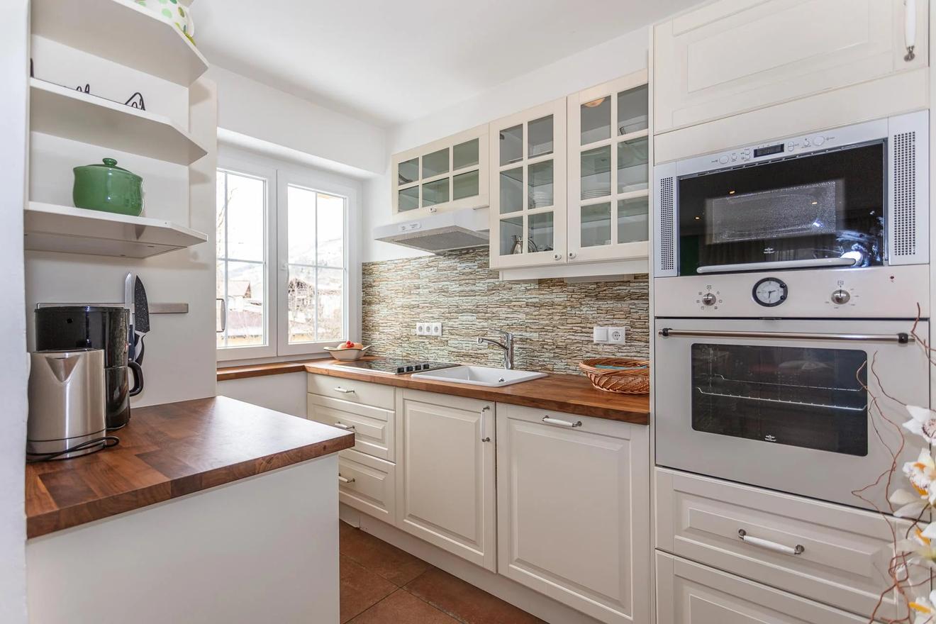 Monteur-Zimmer - Parkplatz: kostenlose Parkplätze in der Umgebung vorhanden - Salzburg - Haus Garten an der Sonne