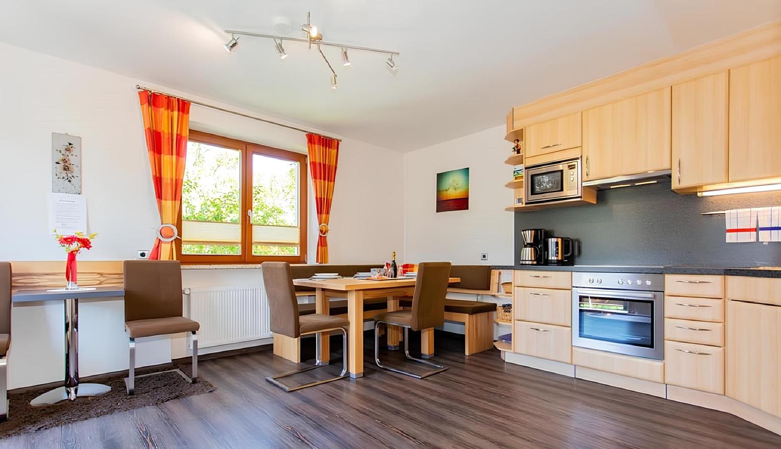 Monteur-Zimmer - Uttendorf (Uttendorf) - Ferienhaus Hermine