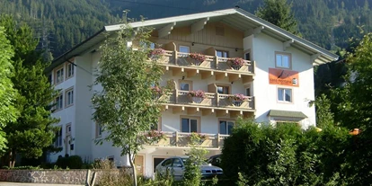 Monteur-Zimmer - Uttendorf (Uttendorf) - Pension & Appartement Casa Montana