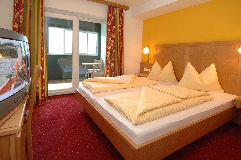 Monteur-Zimmer - Parkplatz: kostenlose Parkplätze in der Umgebung vorhanden - Salzburg - Hotel . Wirtshaus tauernhex