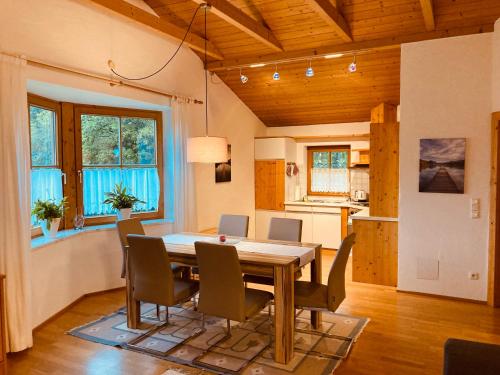 Monteur-Zimmer - Seeham - Haus Helga