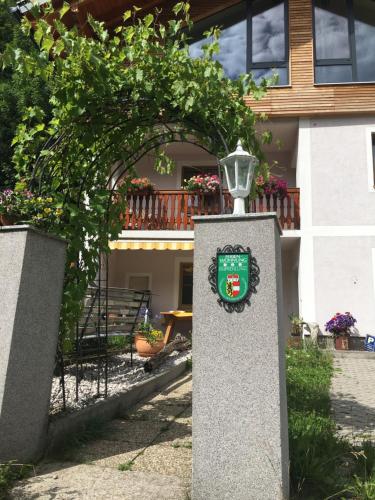 Monteur-Zimmer - Großgmain - Ferienwohnung Oswald Fuschlsee