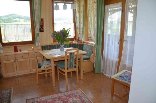 Monteur-Zimmer - Preis pro Nacht - Oberhofen am Irrsee - Ferienhaus Mitterbauer