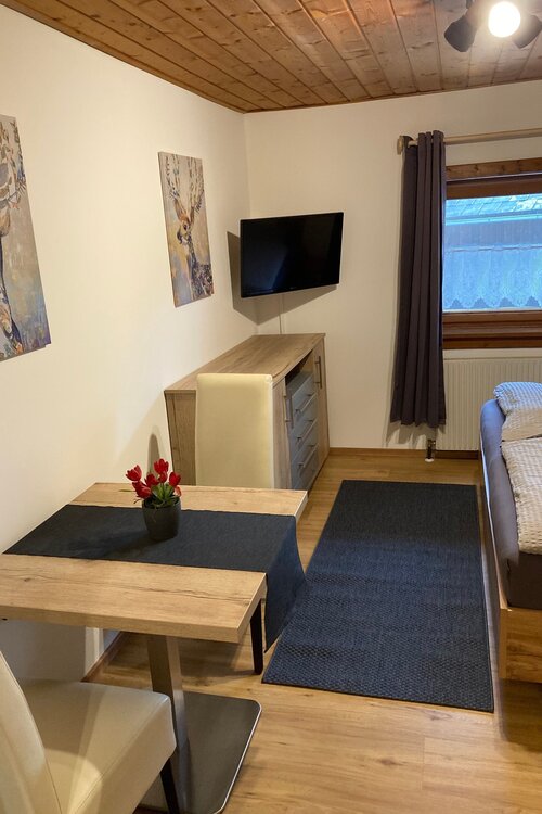 Monteur-Zimmer - Preis pro Nacht - Frankenmarkt - Ferienwohnungen Lacknerbauer