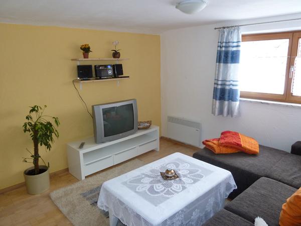 Monteur-Zimmer - Seeham - Wierer Verena