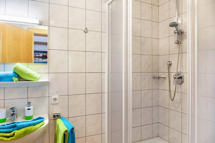 MonteurZimmer: Haus Unterrain