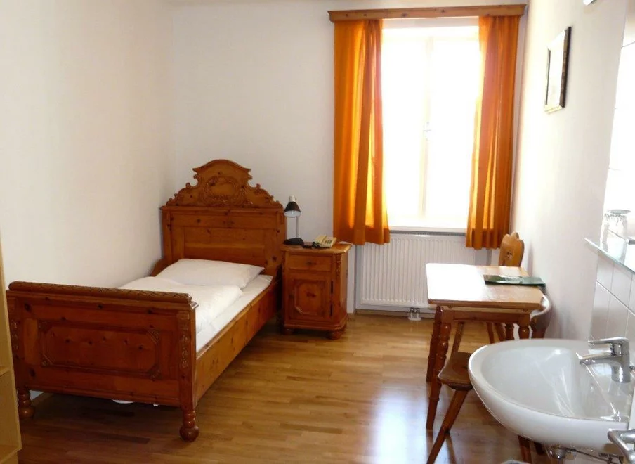 Monteur-Zimmer - Preis pro Nacht - Frankenmarkt - Schwarzes Rössl